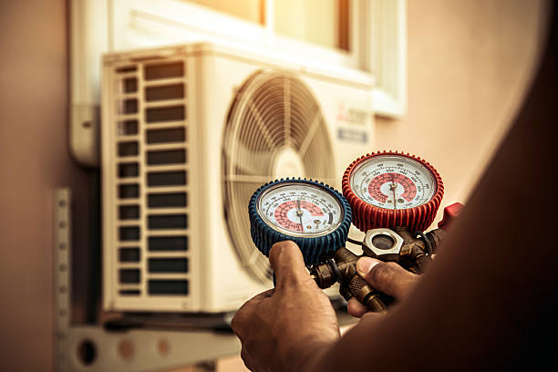 Professional Hvac technician working in Kirkwood, PA